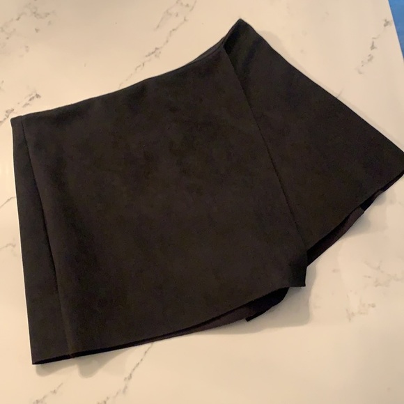 Dress Forum Black Skort - Picture 2 of 5